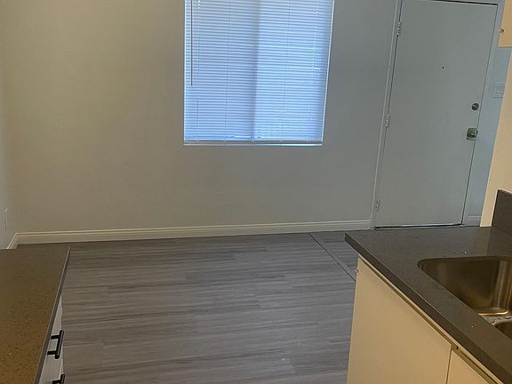 4th image of 2630 Sherwood St APT 17