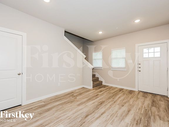 2nd image of 321 Niki Dr