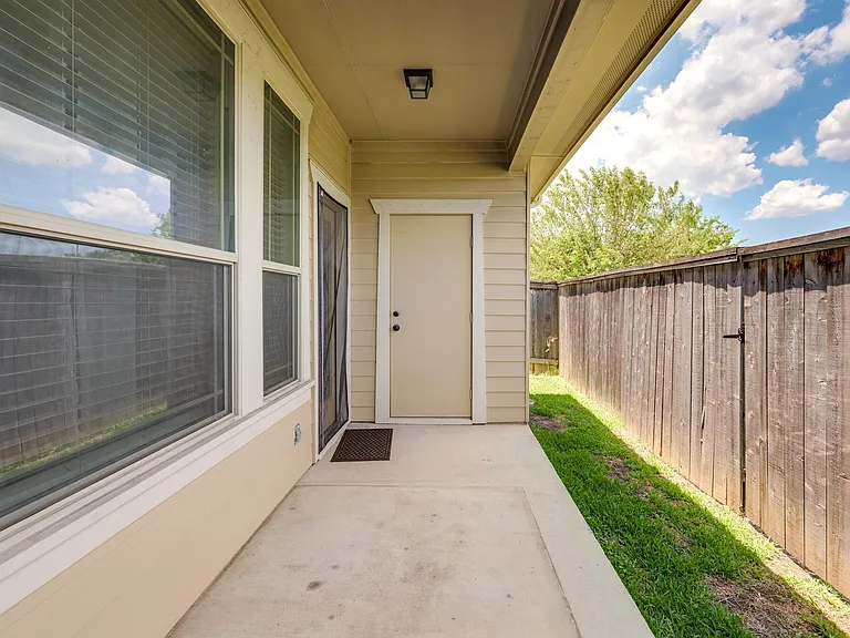 7906 Wildcat Pass — Photo 36