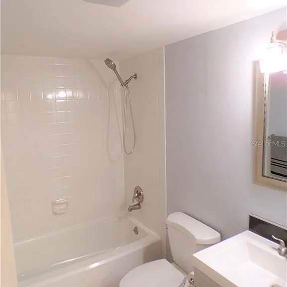 110 Cypress Woods Ct #2B — Photo 18