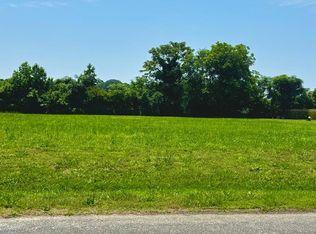 61 Skys Limit Ct, Reedville, VA 22539