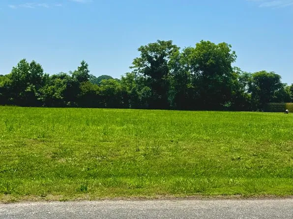 61 Skys Limit Ct, Reedville, VA 22539