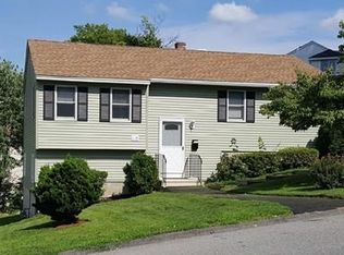 119 Vale St, Worcester, MA 01604
