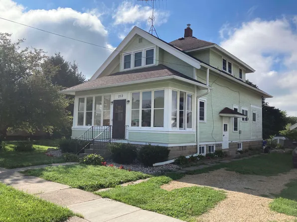 212 Warren St, Albany, WI 53502
