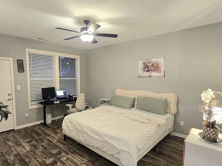 1217 Iowa St #1 — Photo 11