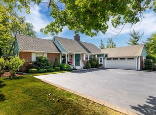 325 N Forest Rd, Amherst, NY 14221