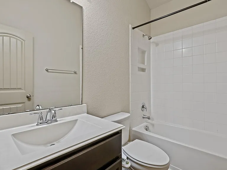 5207 Corbridge Glen Ct — Photo 17