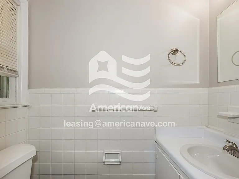 4761_011_main_bathroom_13702671.jpg