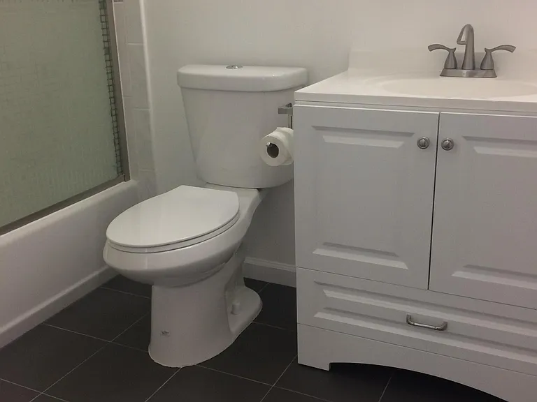 516 N Oxford Ave #9 — Photo 6