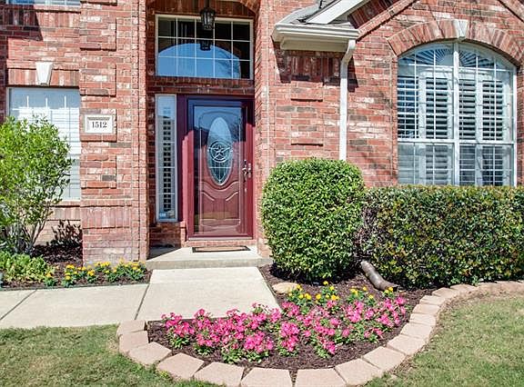 3rd image of 1512 Birchbrook Dr