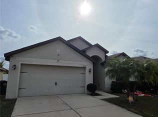 14313 Haddon Mist Dr, Wimauma, FL 33598