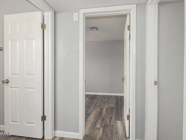 3 N Naco Way #2 — Photo 11