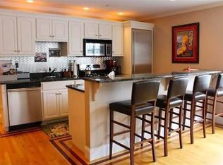39 Dorchester St, Quincy, MA 02171