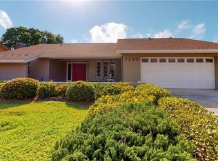 2230 Hidden Lake Dr, Palm Harbor, FL 34683