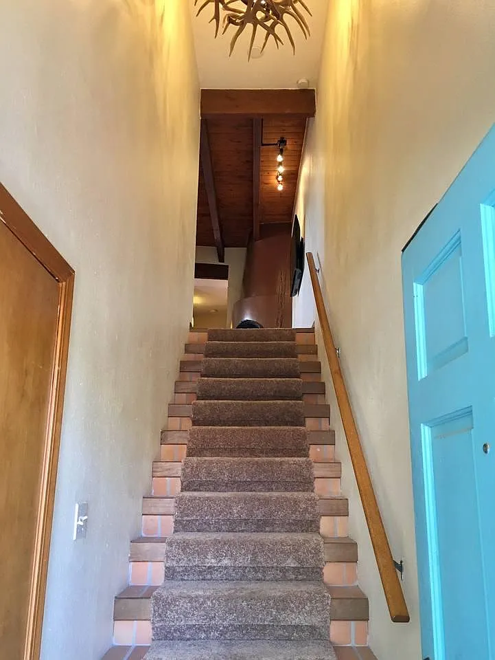 1538 Avenida De Las America — Photo 3