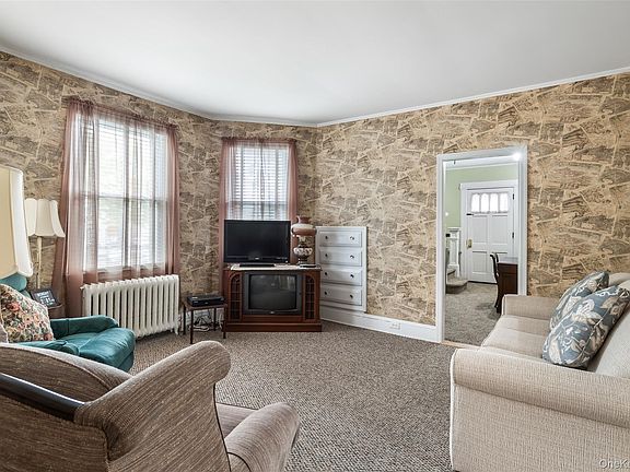 5th image of 35 N Corona Avenue