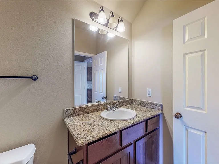 3414 Cullen Trl — Photo 12