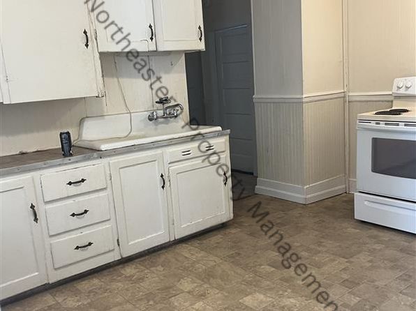 325 Cumberland St, Rumford, ME