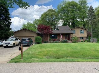 1616 Shankin St, Wolverine Lake, MI