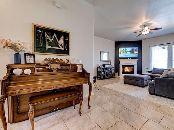 4th image of 22939 Banff Brook Way