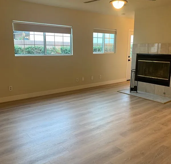2341 Granada Ave — Photo 16