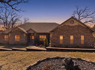 24 Lands End, Kimberling City, MO 65686