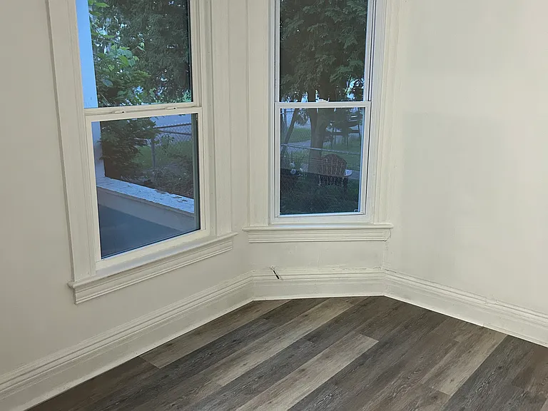 323 W Calthrop Ave #2 — Photo 7