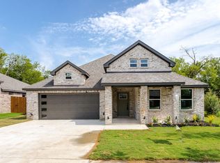 702 Crenshaw St, Terrell, TX 75160