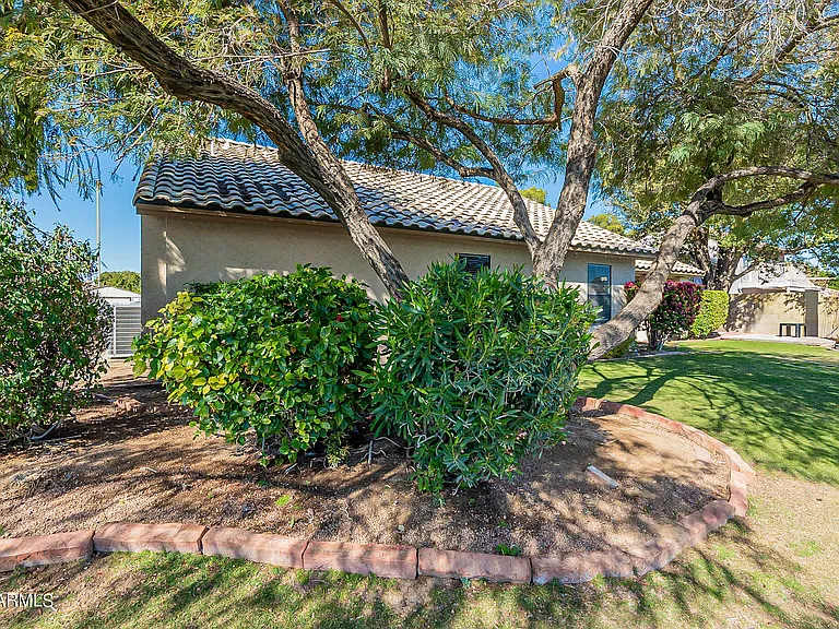 9023 W Lisbon Ln — Photo 61