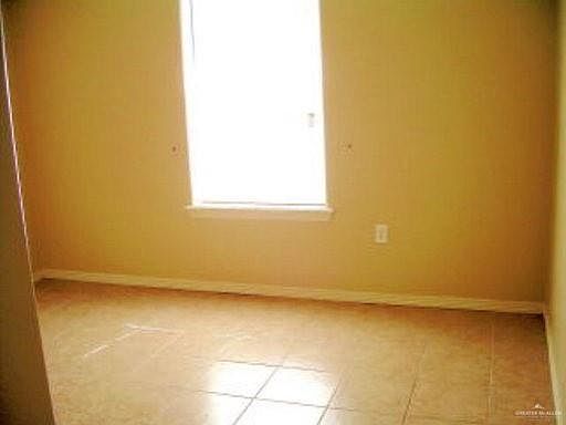 2nd image of 2324 Peridot St