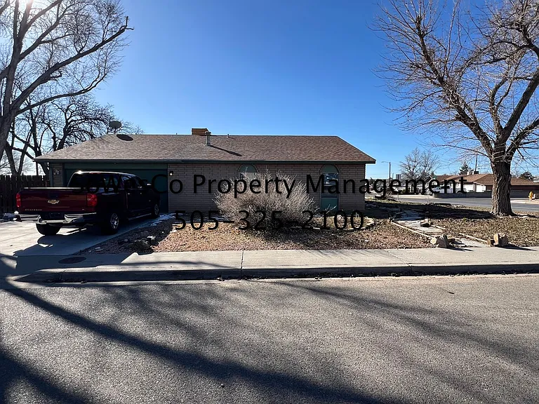 3008 N Sunset Ave — Photo 20