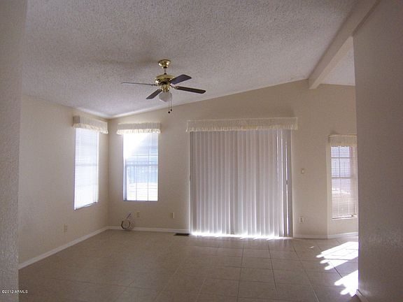 3rd image of 6226 S Pinehurst Dr