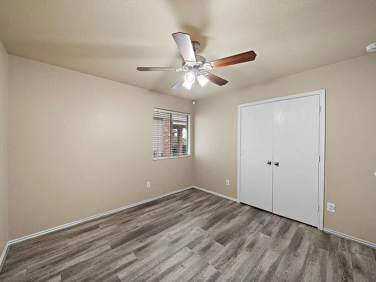 20306 Silent Vale Ln — Photo 6