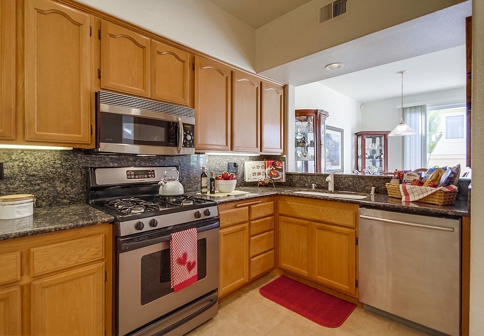 1st image of 11060 Creekbridge Pl