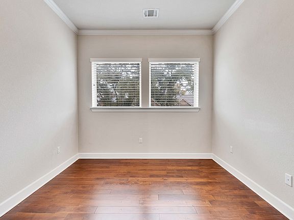 5th image of 13901 Carolina Ln