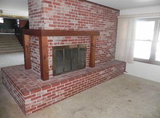 408 Grapevine Ct, Columbia, MO 65203