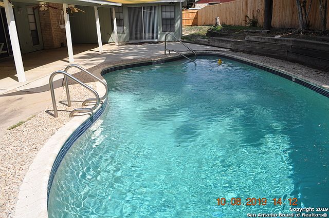 1st image of 13730 Bell Dr