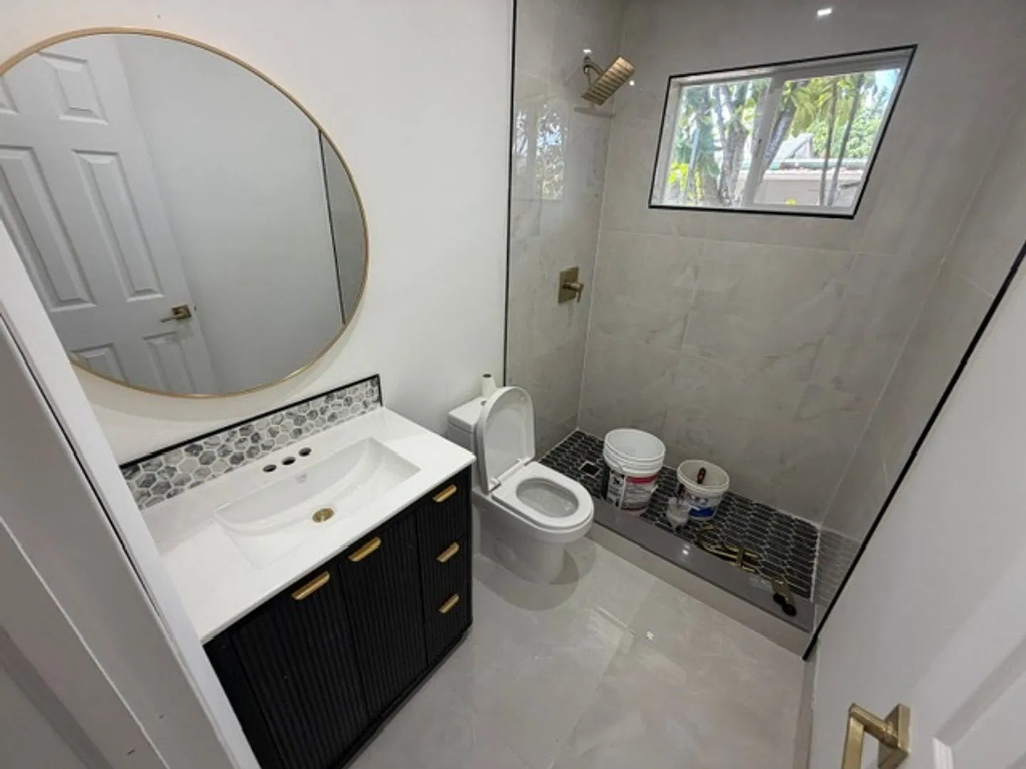 727 SW 10 Street — Photo 4