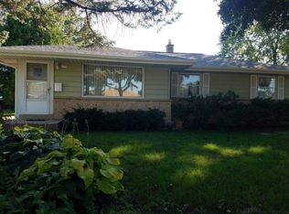 8779 W Acacia St, Milwaukee, WI 53224