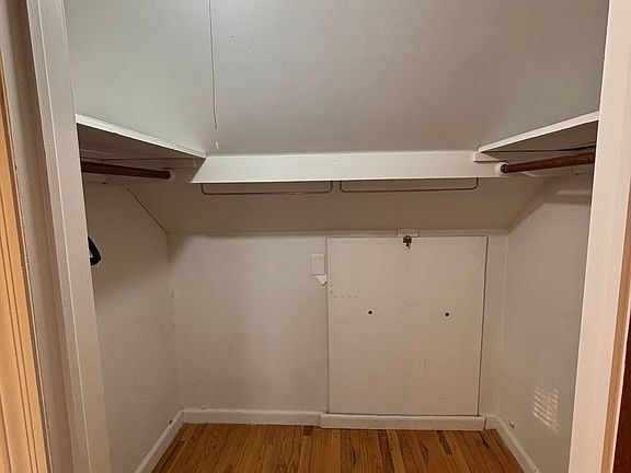5th image of 28 Illinois St Floor 2