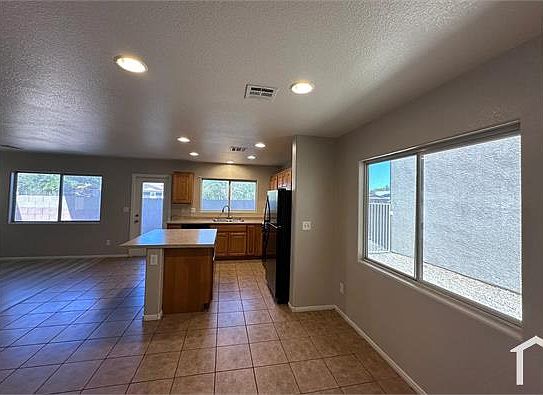 5th image of 4446 Avery Park Ave