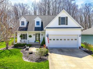 15335 Royal Oak Dr, Middlefield, OH 44062
