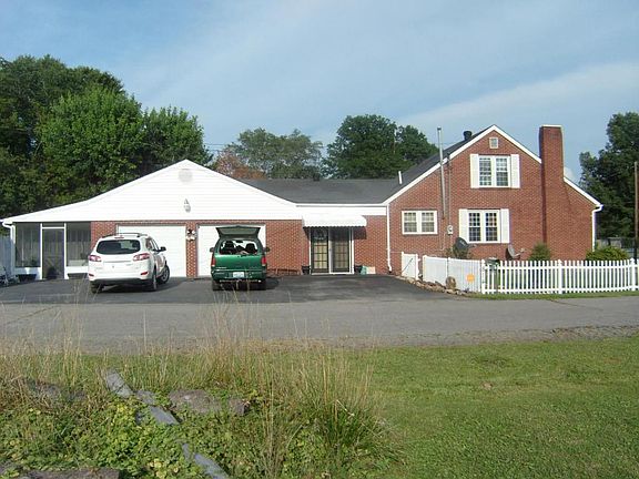 2nd image of 814 Winchester Ave