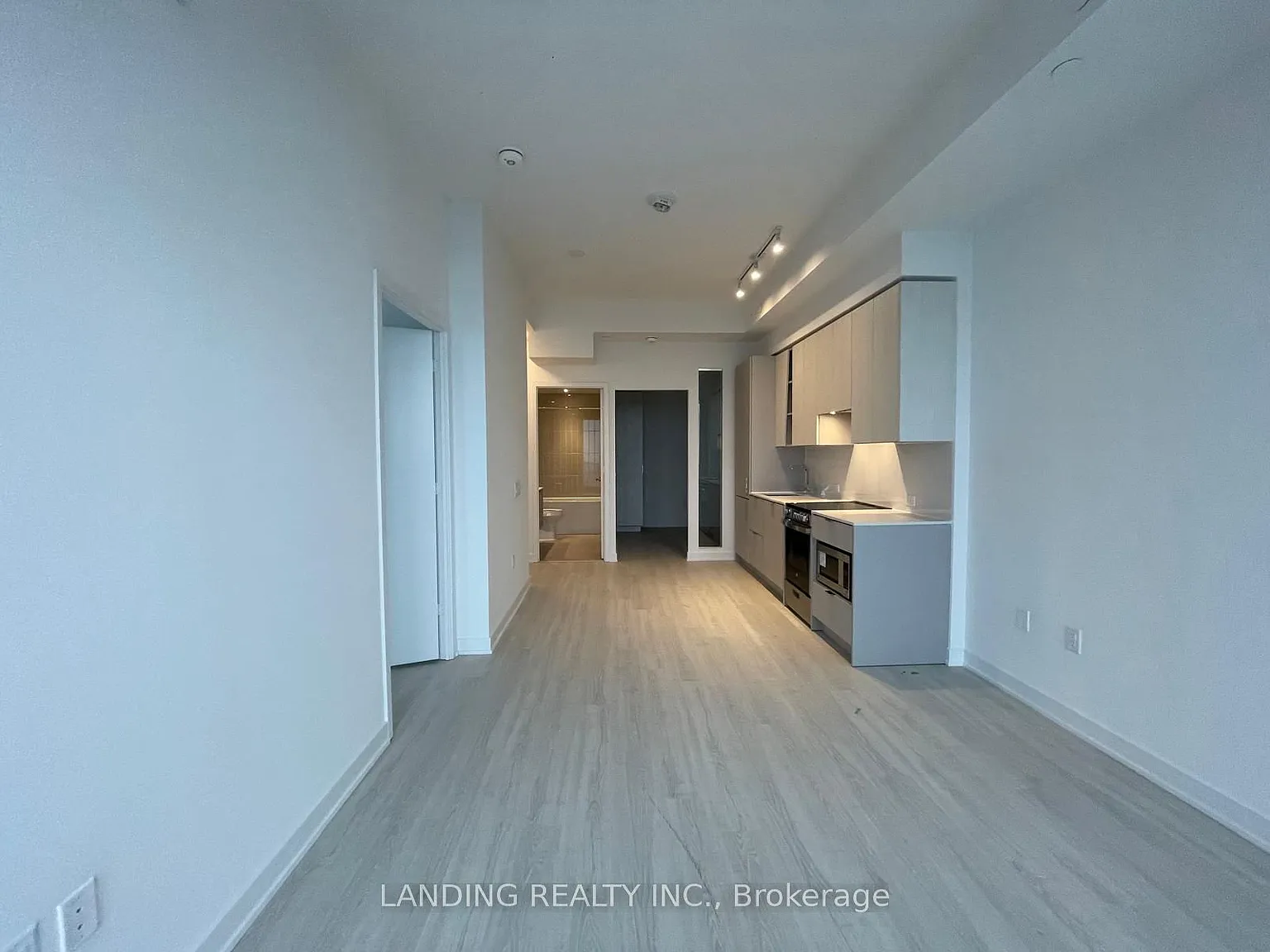2 bed, $2,600 — Photo 4