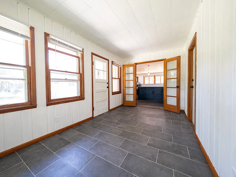 10130 Fremont Ave S — Photo 12