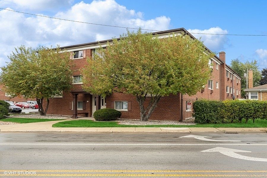 1st image of 2521 Thatcher Ave APT 2H