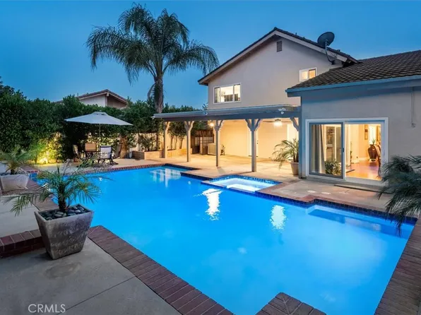 24055 Rotunda Rd, Santa Clarita, CA 91355