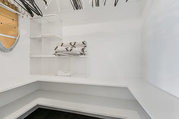 Rented by Luxury Habitat | media 9
