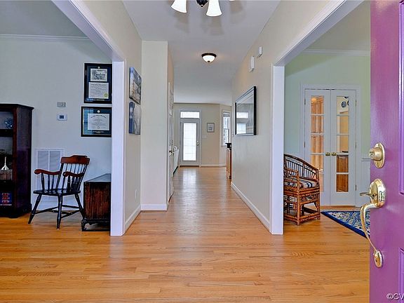 5th image of 4051 Ambassador Cir