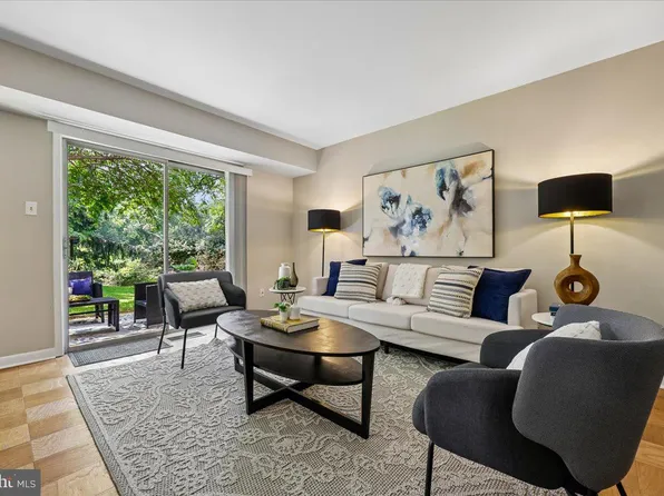 10624 Montrose Ave APT 103, Bethesda, MD 20814